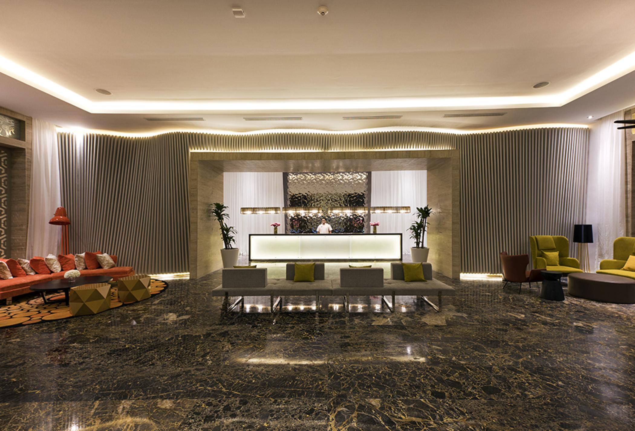 Nickelodeon Hotels & Resorts Punta Cana Esterno foto The lobby of the hotel